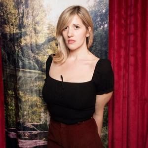 Meet your Posher, Elna